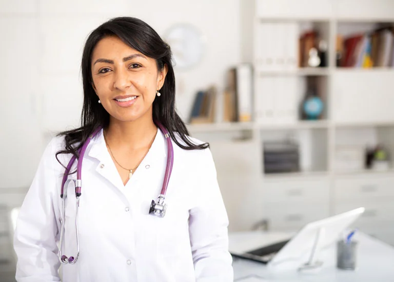 femme-medecin-2 femme-medecin-2